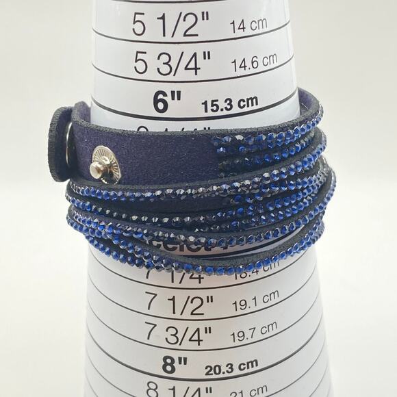 NWOT YIK FUNG Suede Wrap Around Bracelet Multi-Stranded Crystals Dark Blue Snaps - Picture 9 of 9